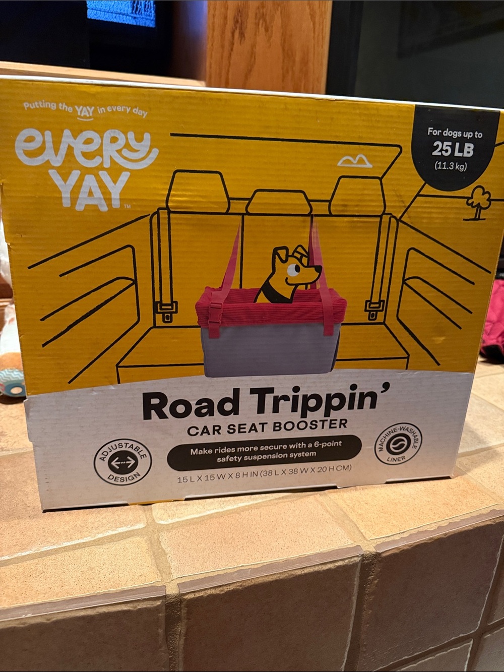 NIB EveryYay Road Trippin' Gray Car Booster Seat, Red, Small Dogs